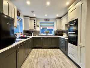 Kitchen - click for photo gallery